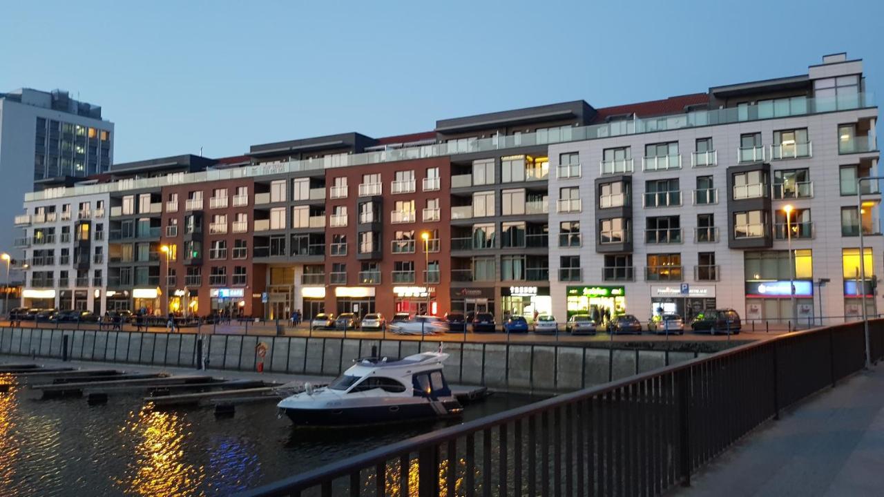 Waterlane W Oknami Na Rzeke - Marina View - Comfy Apartments Gdańsk Kültér fotó
